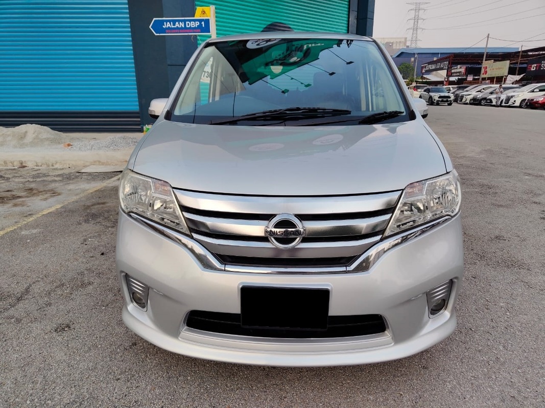 2013 Nissan Serena 2.0